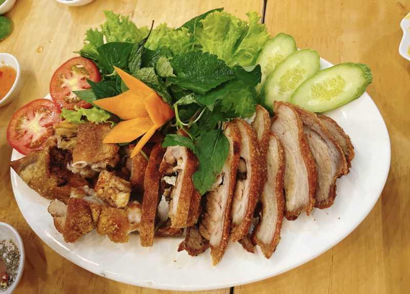 GIÒ HEO MUỐI CHIÊN GIÒN